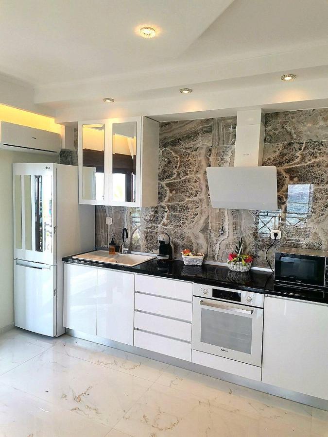 Lux Suite Sea Front Avra Pefkochori Exteriör bild